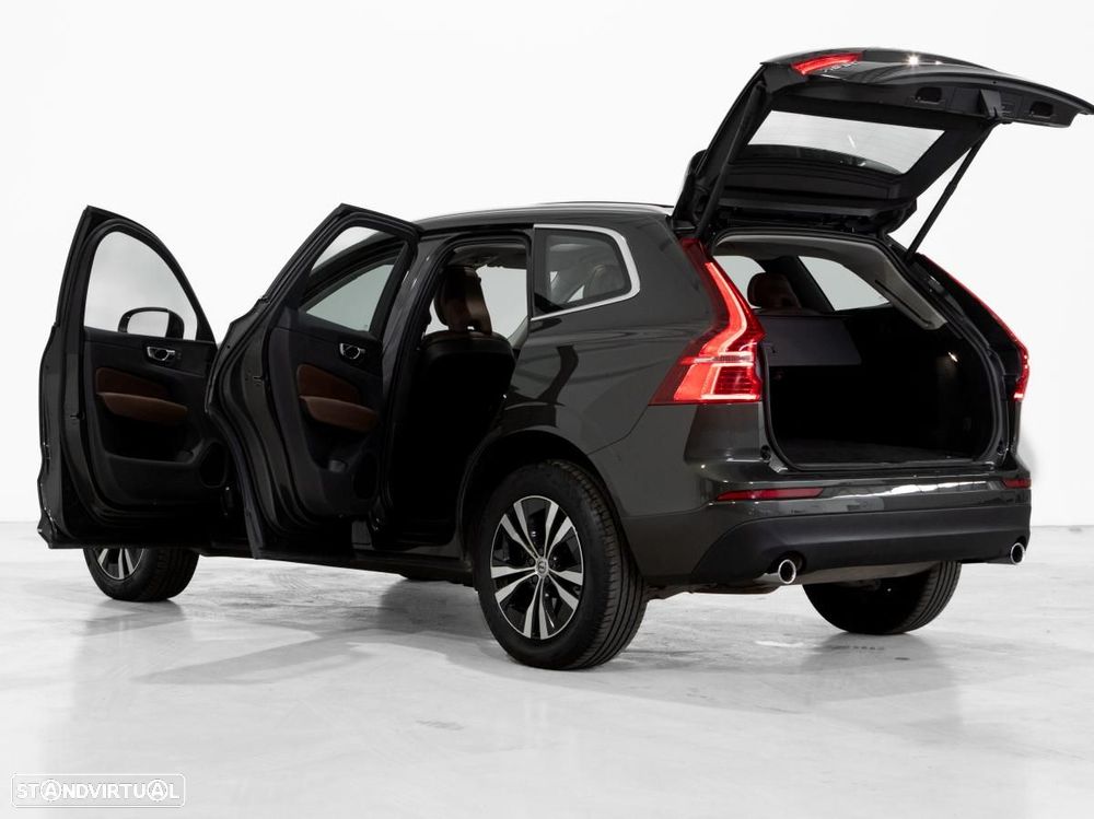 Volvo XC 60 2.0 T8 PHEV Momentum Plus AWD - 5