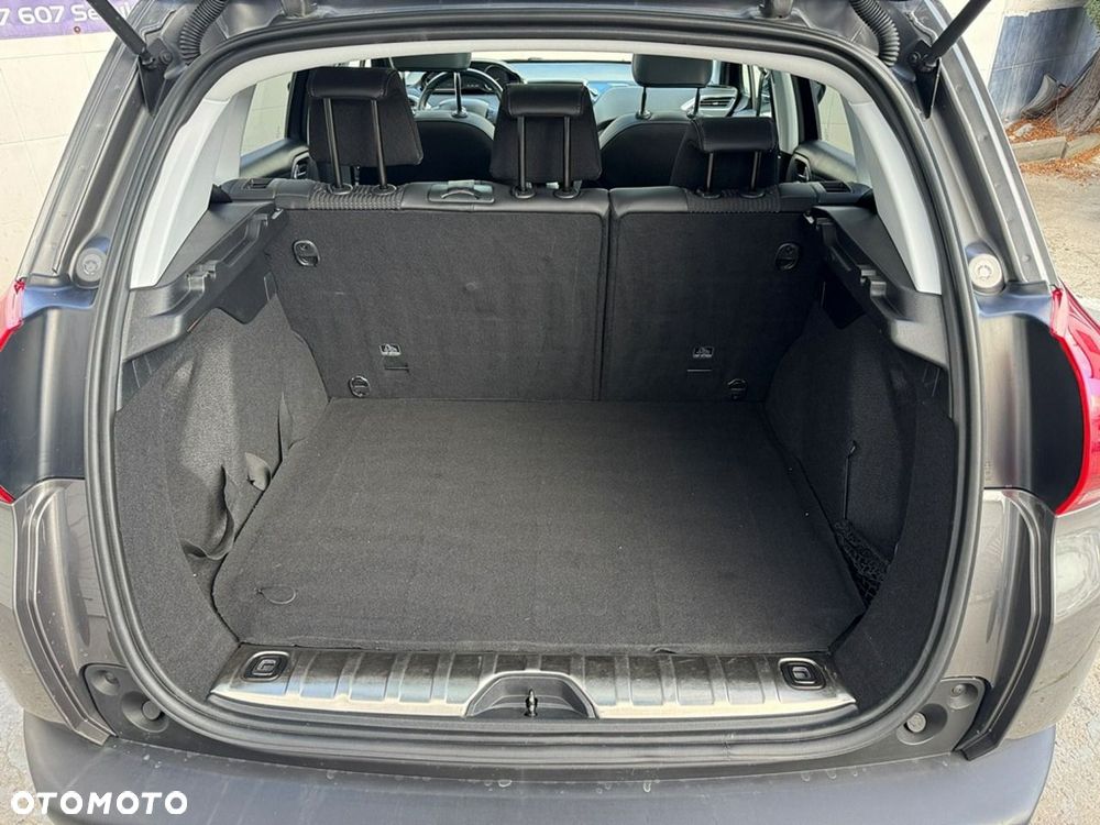 Peugeot 2008 - 22