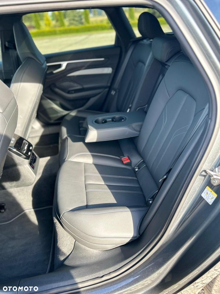 Audi A6 Avant 40 TDI S tronic S line - 22