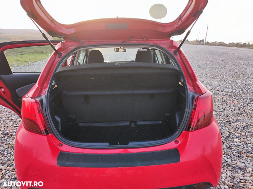 Toyota Yaris 1.3 VVT-i Luna - 16