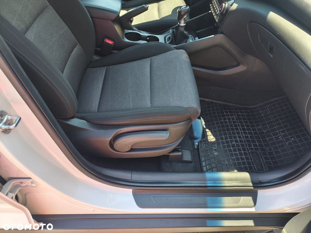 Hyundai Tucson 1.6 Turbo 2WD Go - 18