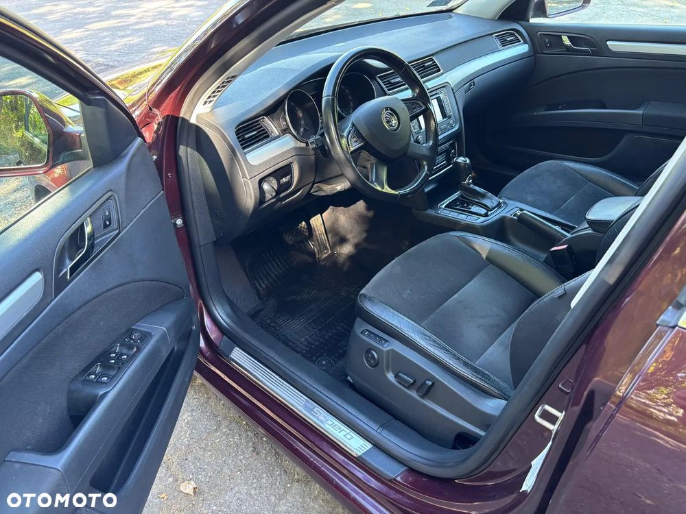 Skoda Superb 2.0 TDI 4x4 Platinum DSG - 16