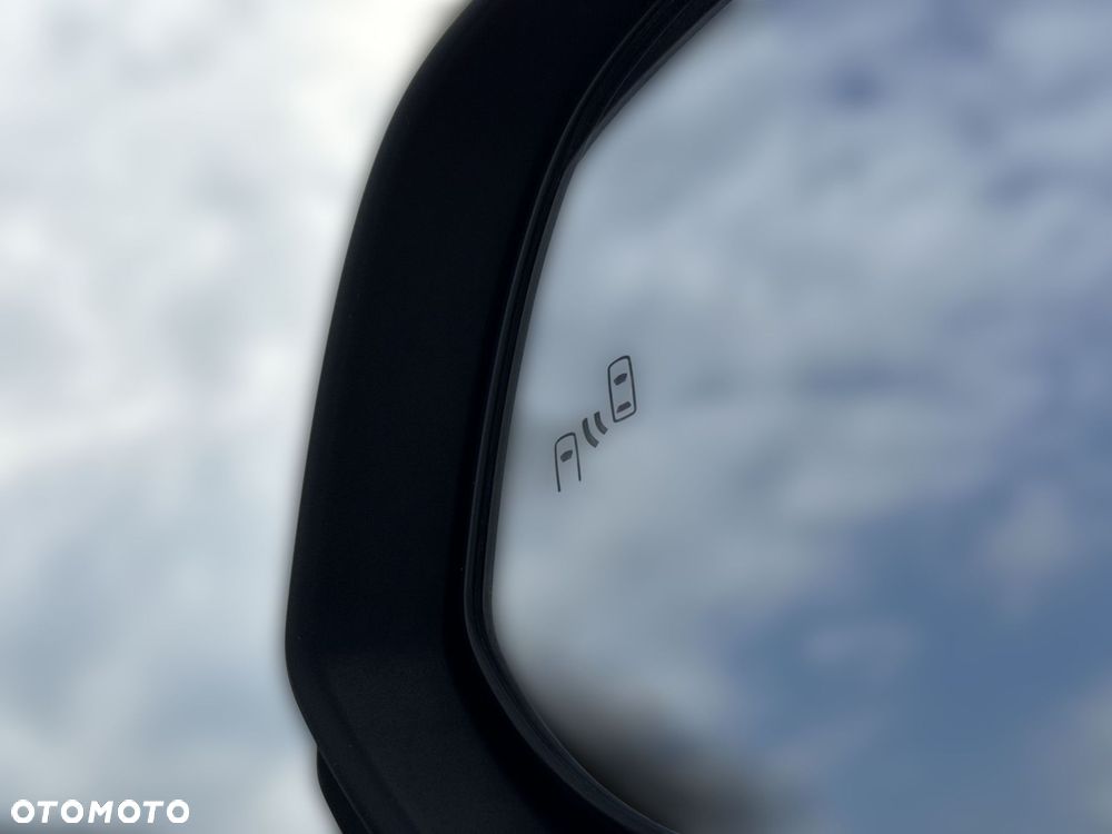 Toyota Corolla Cross 2.0 Hybrid Premiere Edition AWD - 29