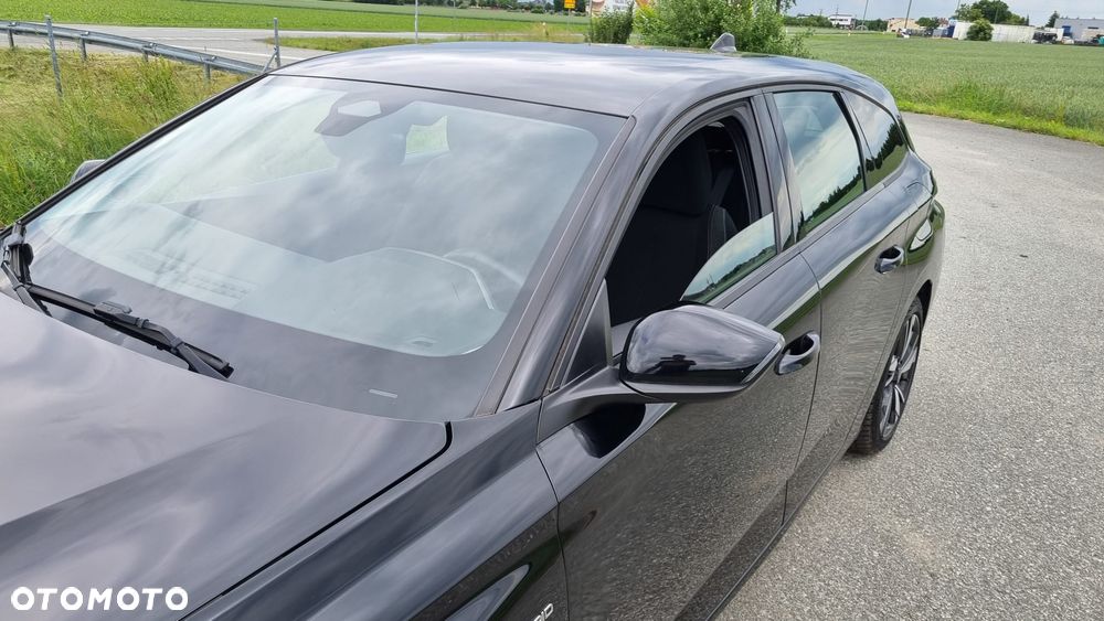Peugeot 308 180 e-EAT8 GT - 28