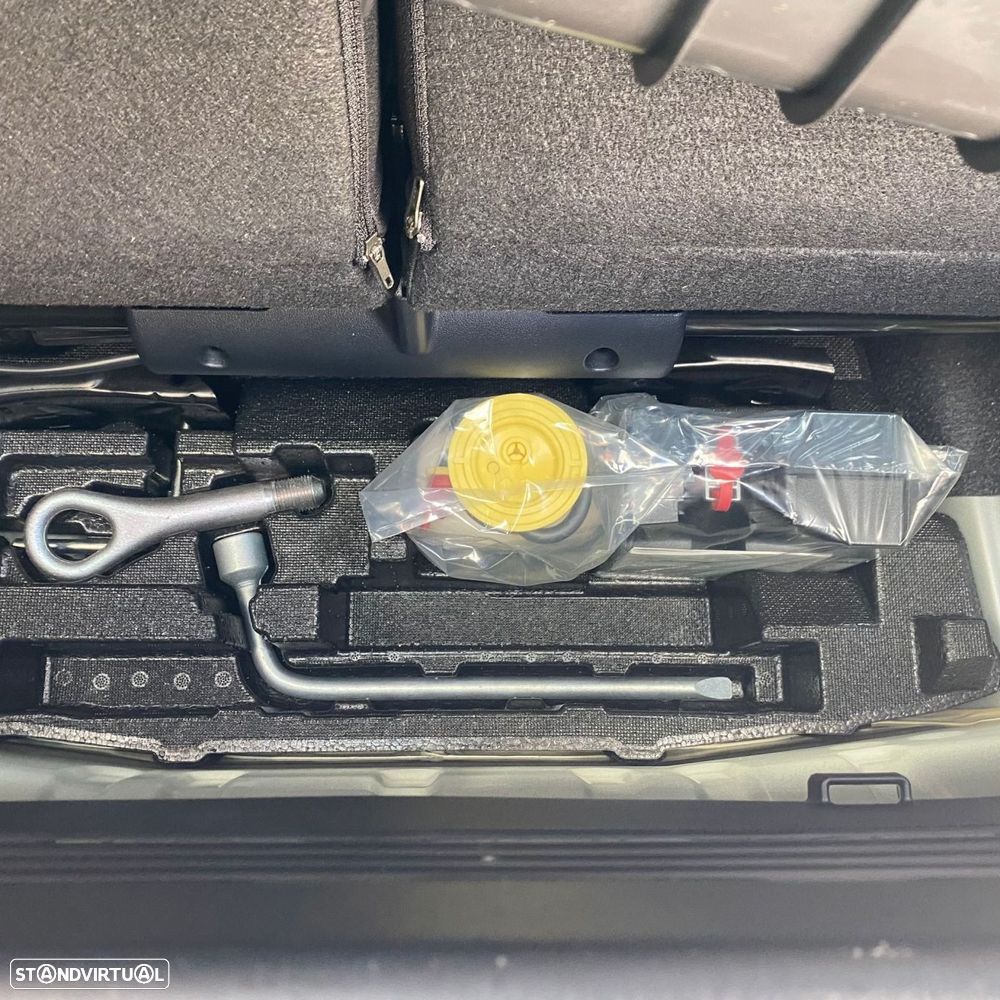 Toyota iQ 1.0 VVT-i 2 - 38