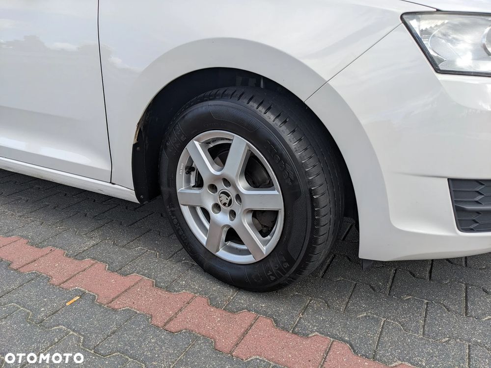 Skoda RAPID - 12