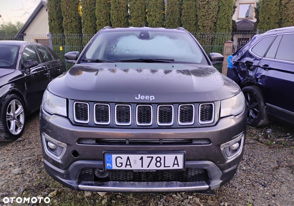 Jeep Compass - 16