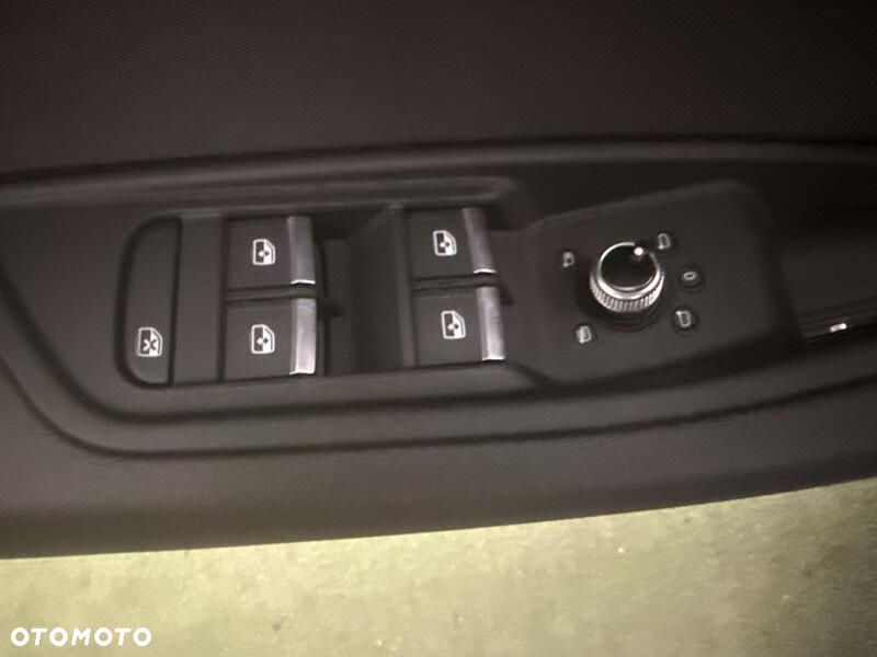 Audi A4 Limousine 40 TDI mHEV Quattro S tronic - 12