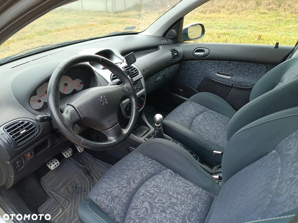 Peugeot 206 SW HDi 90 Quiksilver - 8