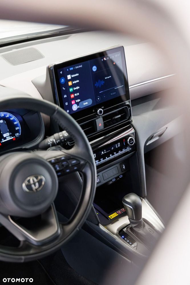 Toyota Yaris Cross Hybrid 1.5 Executive AWD - 38