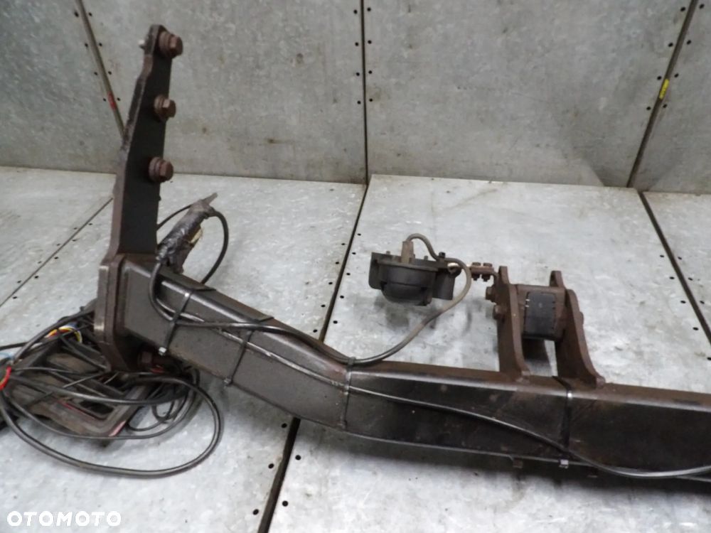 JEEP GRAND CHEROKEE WK2 HAK HOLOWNICZY - 11