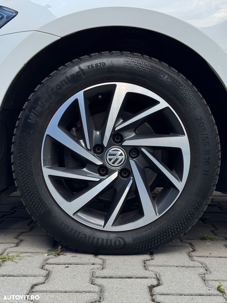 Volkswagen Golf 2.0 TDI DSG Sound - 14