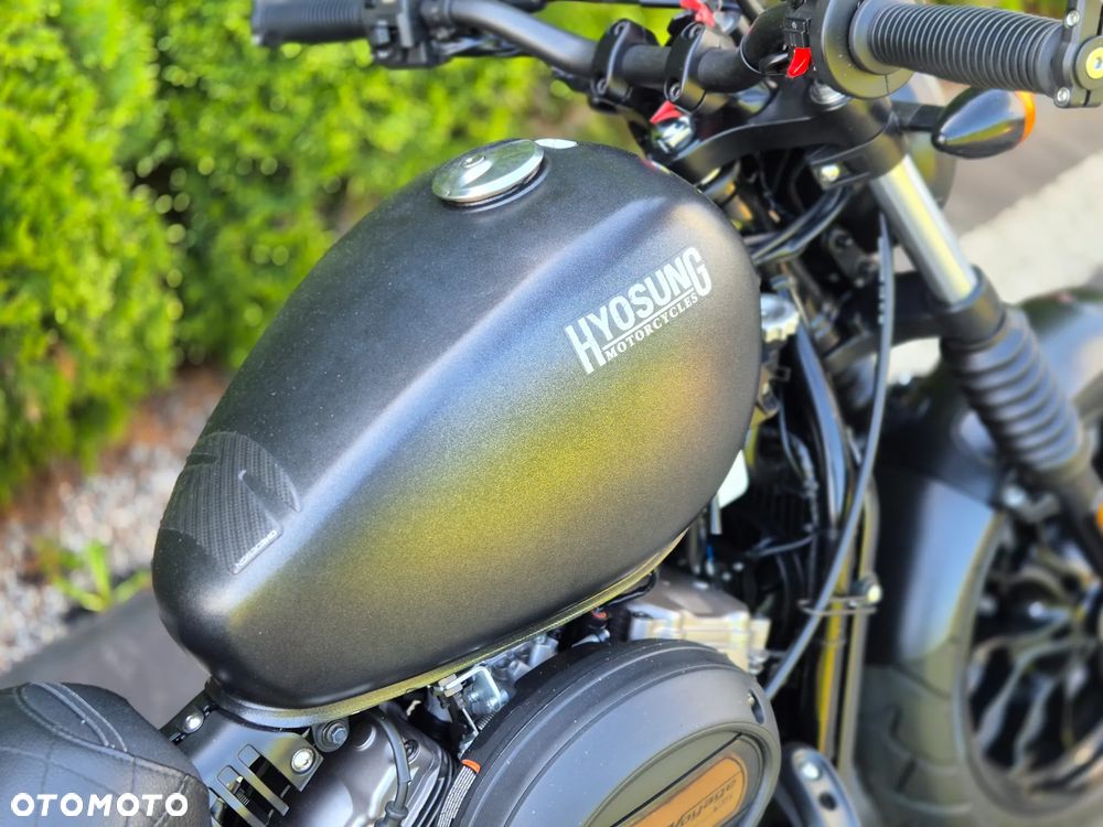 Hyosung GV - 13