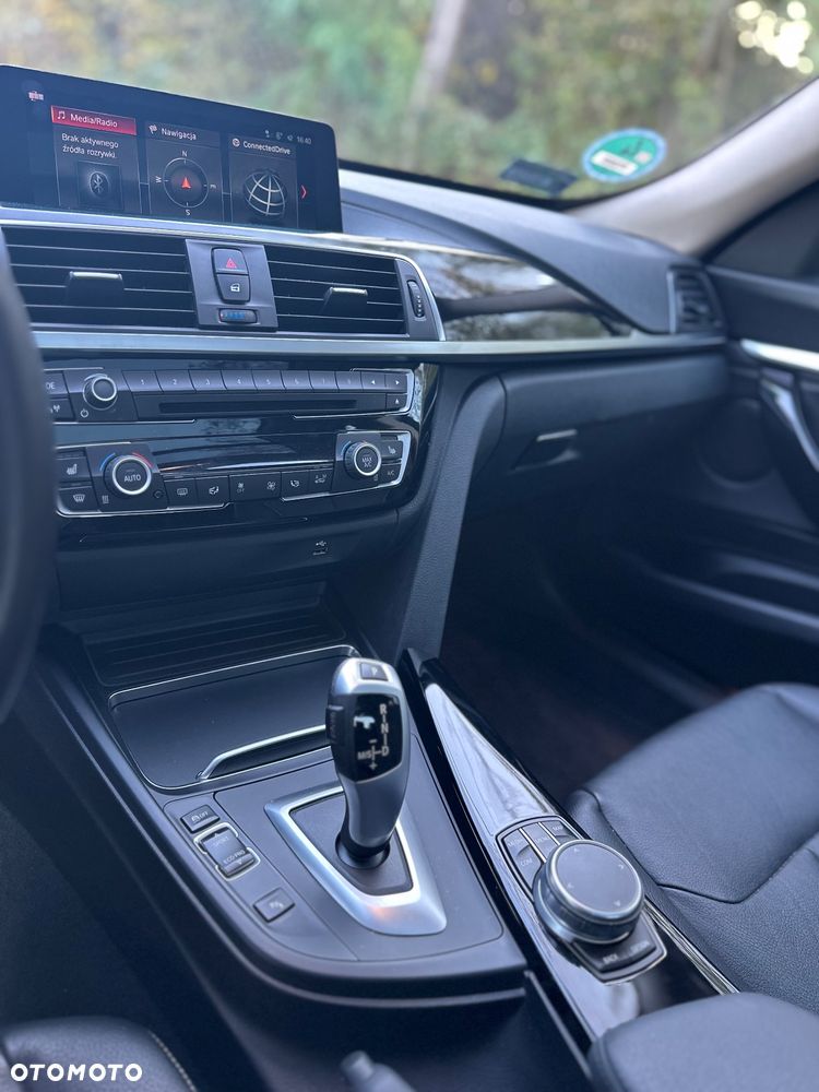BMW 3GT 320d Luxury Line - 23