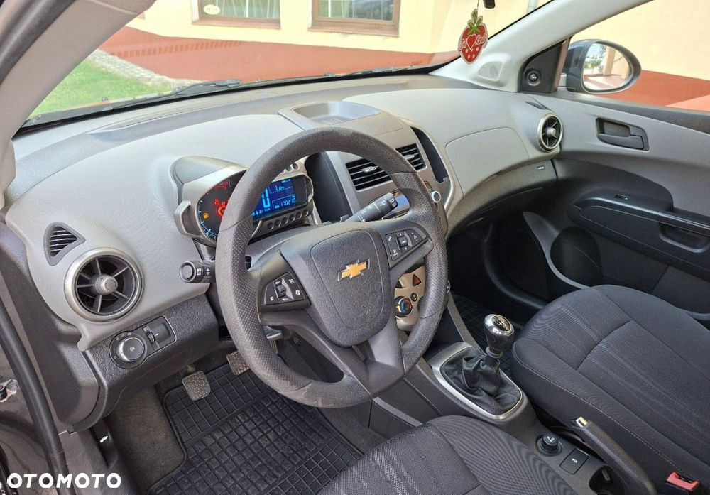 Chevrolet Aveo - 20