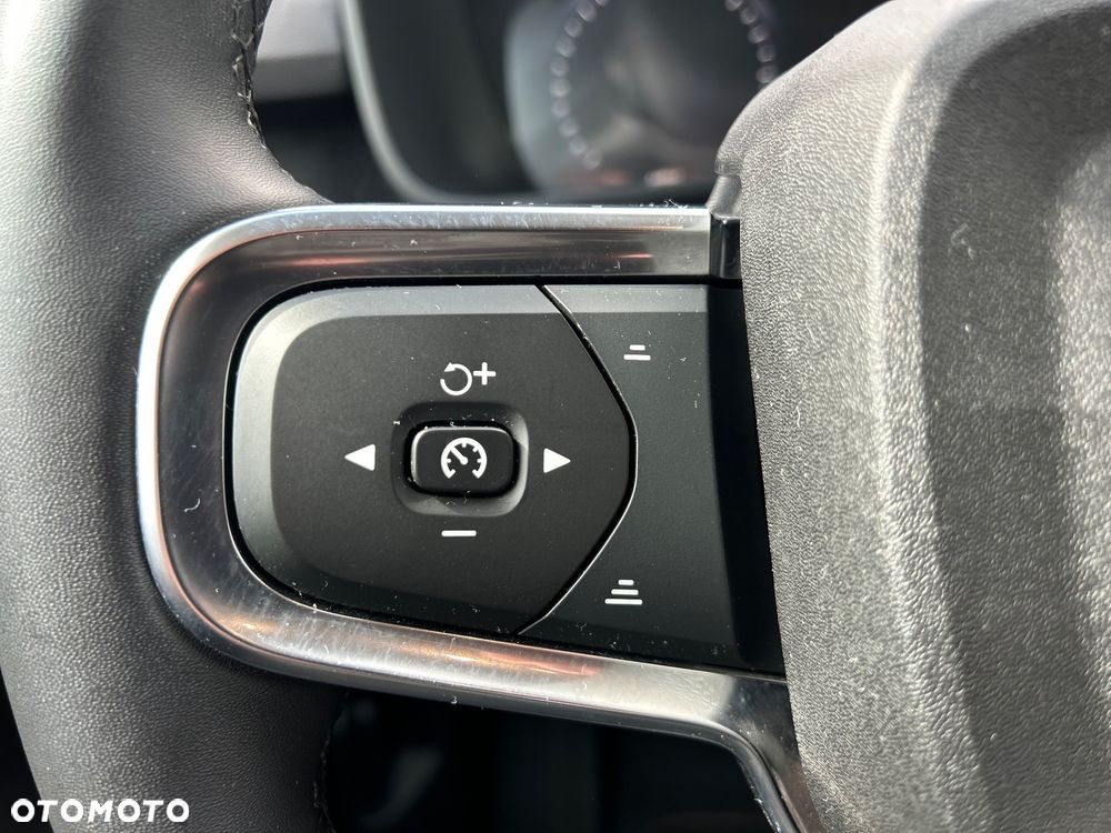 Volvo XC 40 T2 Essential - 13