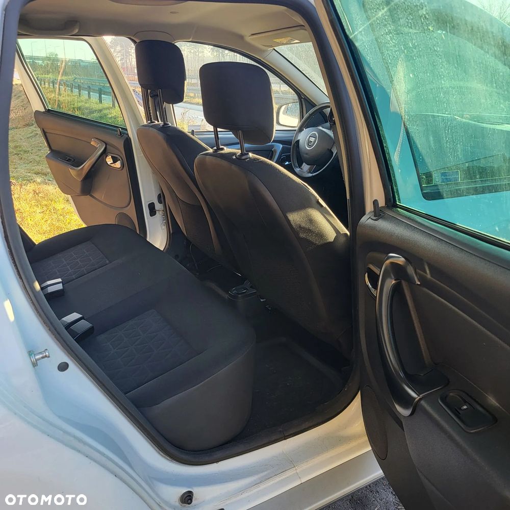 Dacia Duster 1.6 16V 105 4x2 Laureate - 7