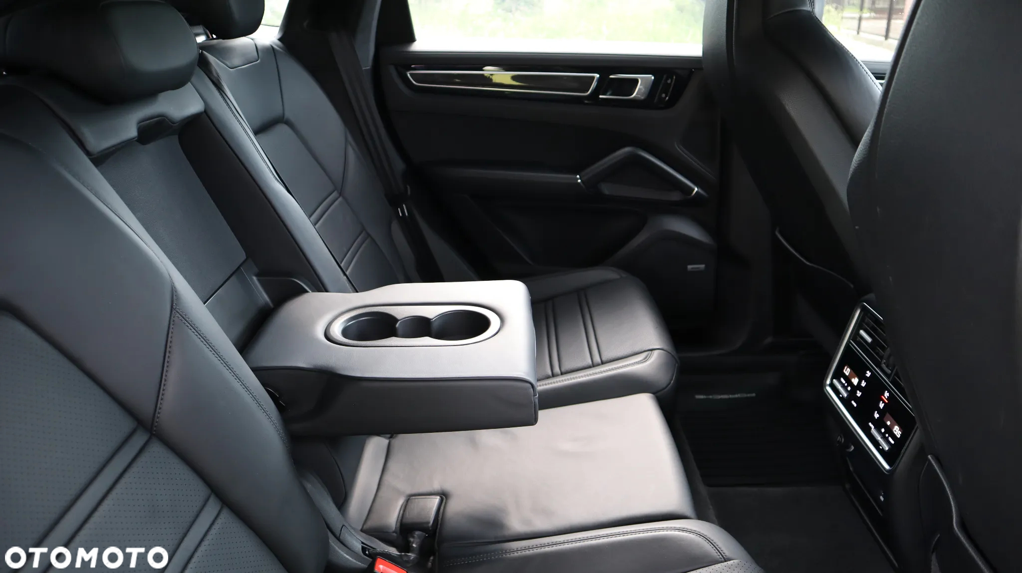Porsche Cayenne Coupe - 19