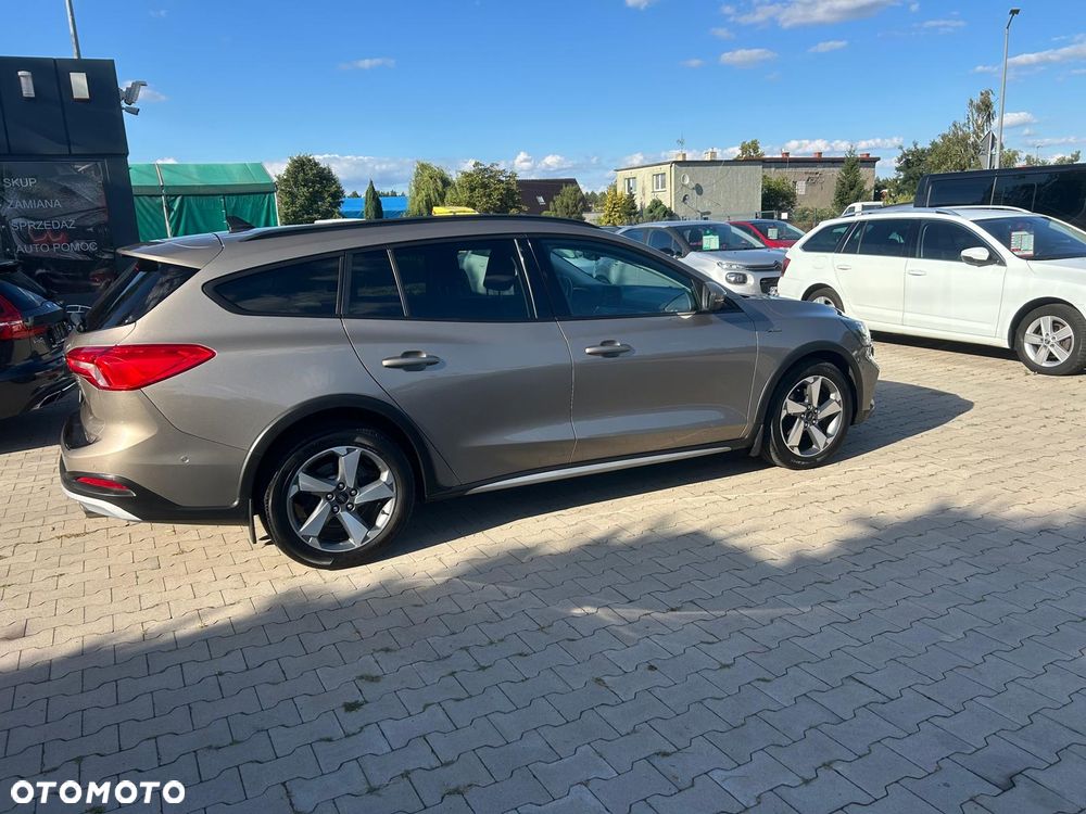 Ford Focus 1.5 EcoBoost Active - 5