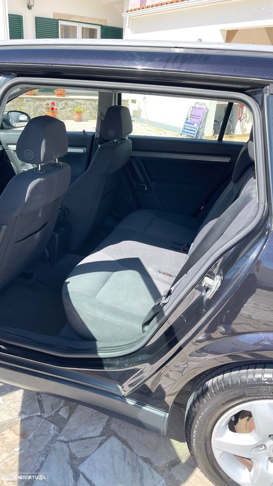 Opel Vectra Caravan 1.9 CDTi Executive - 8