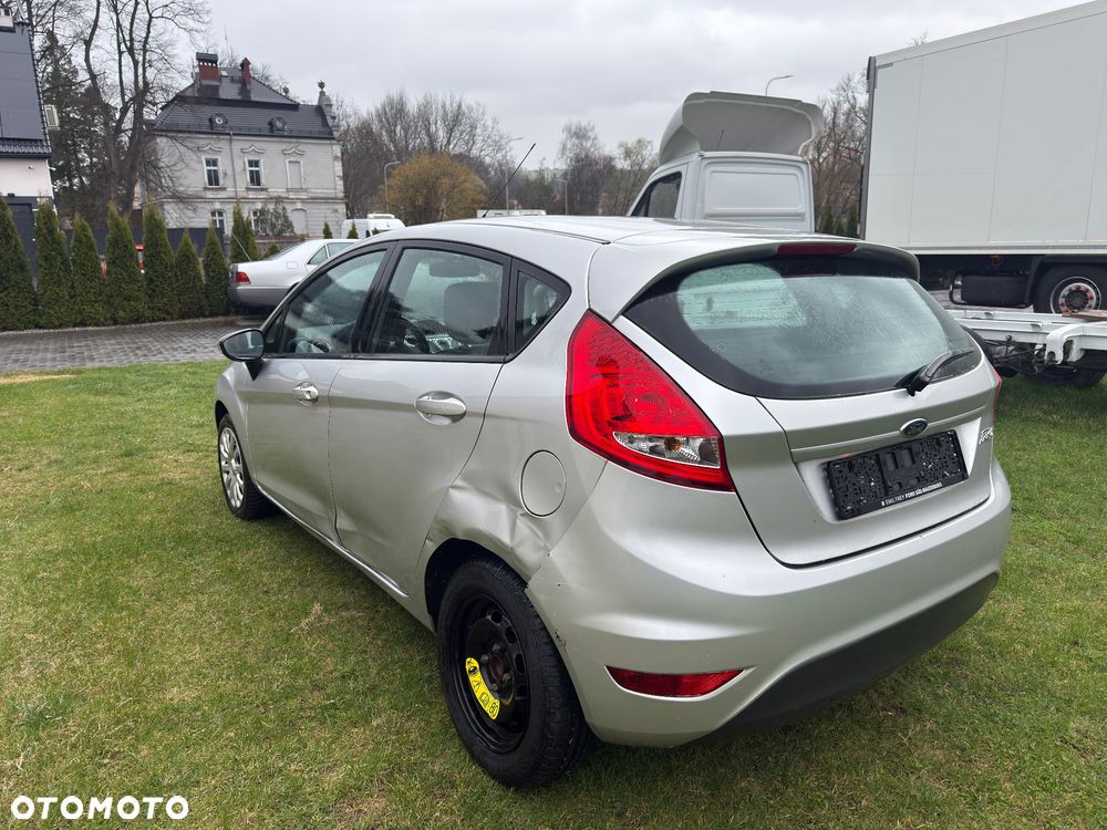 Ford Fiesta 1.25 Champions Edition - 8