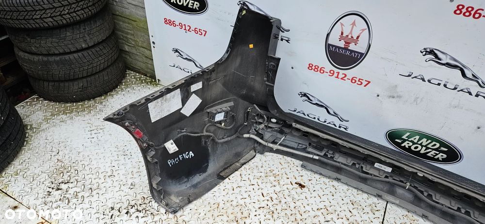 Chrysler Pacifica Touring Plus 2016- Wersja S Kompletny tył Klapa bagażnika Zderzak tył pod PDC czujniki parkowania Martwe pola Lampa prawa lewa LED CAŁY TYŁ kolor  PXR - 10