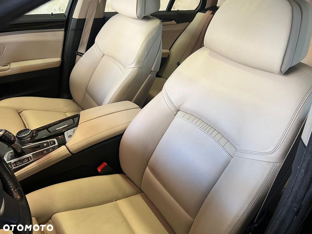 BMW Seria 5 535d Sport-Aut Luxury Line - 12