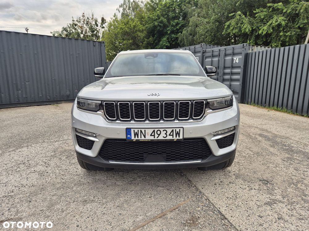 Jeep Grand Cherokee - 4