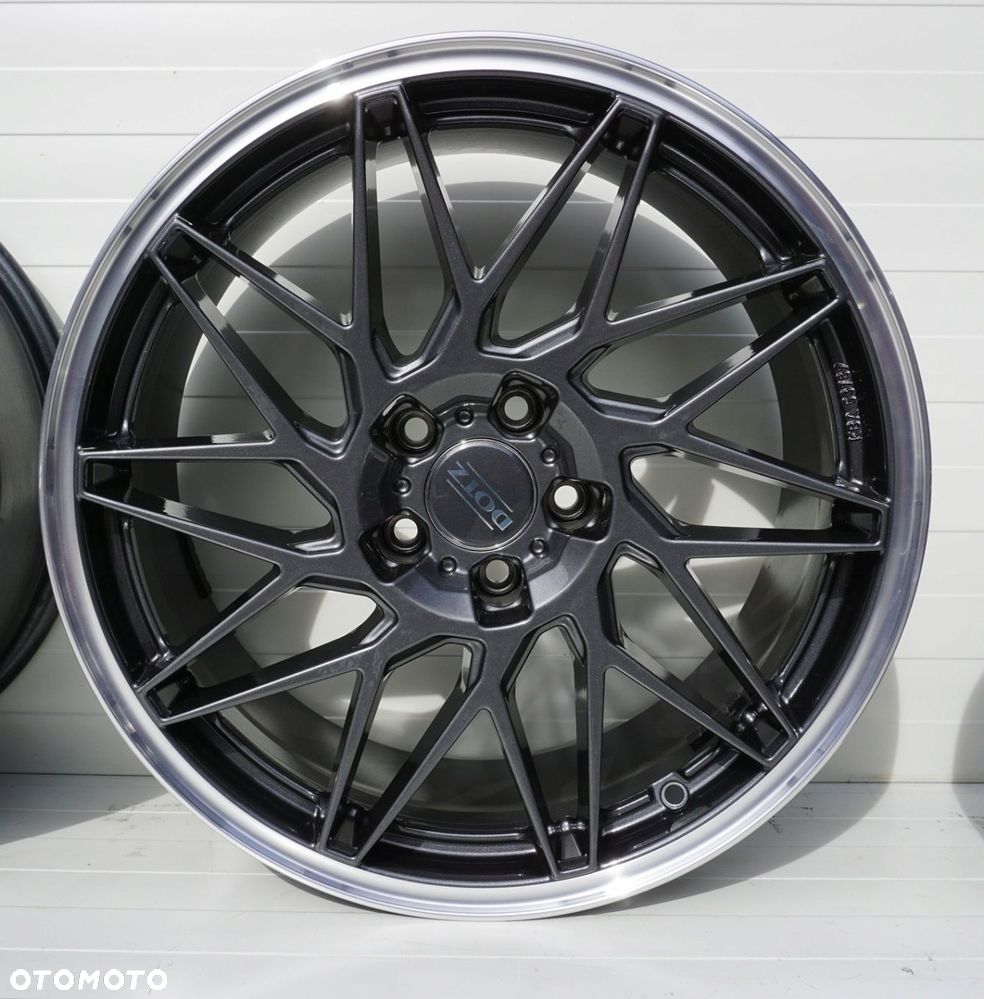 DOTZ Tanaka dark 19" 5x112x70,1 ET35 AF73 - 9