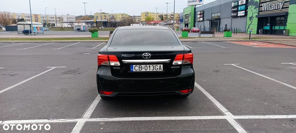 Toyota Avensis 2.0 D-4D Premium - 5