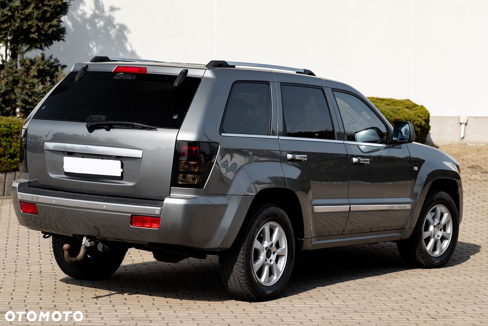 Jeep Grand Cherokee - 9