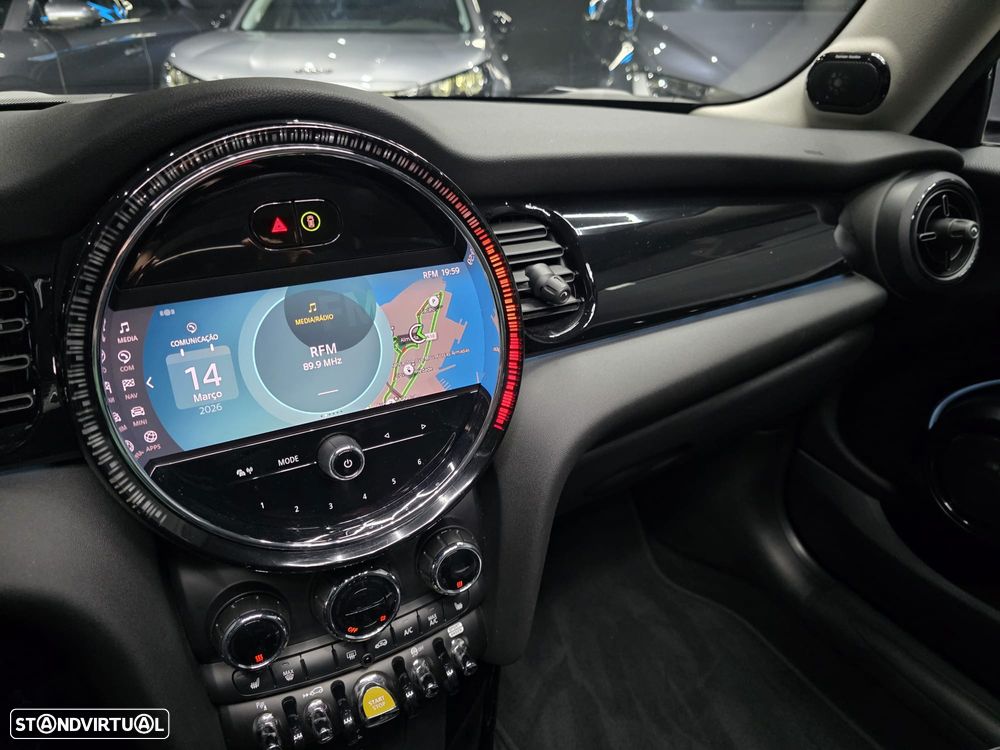 MINI 3 Portas Cooper SE Premium Extra Essential - 47