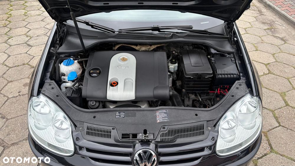 Volkswagen Golf 1.6 FSI Tour Edition - 14