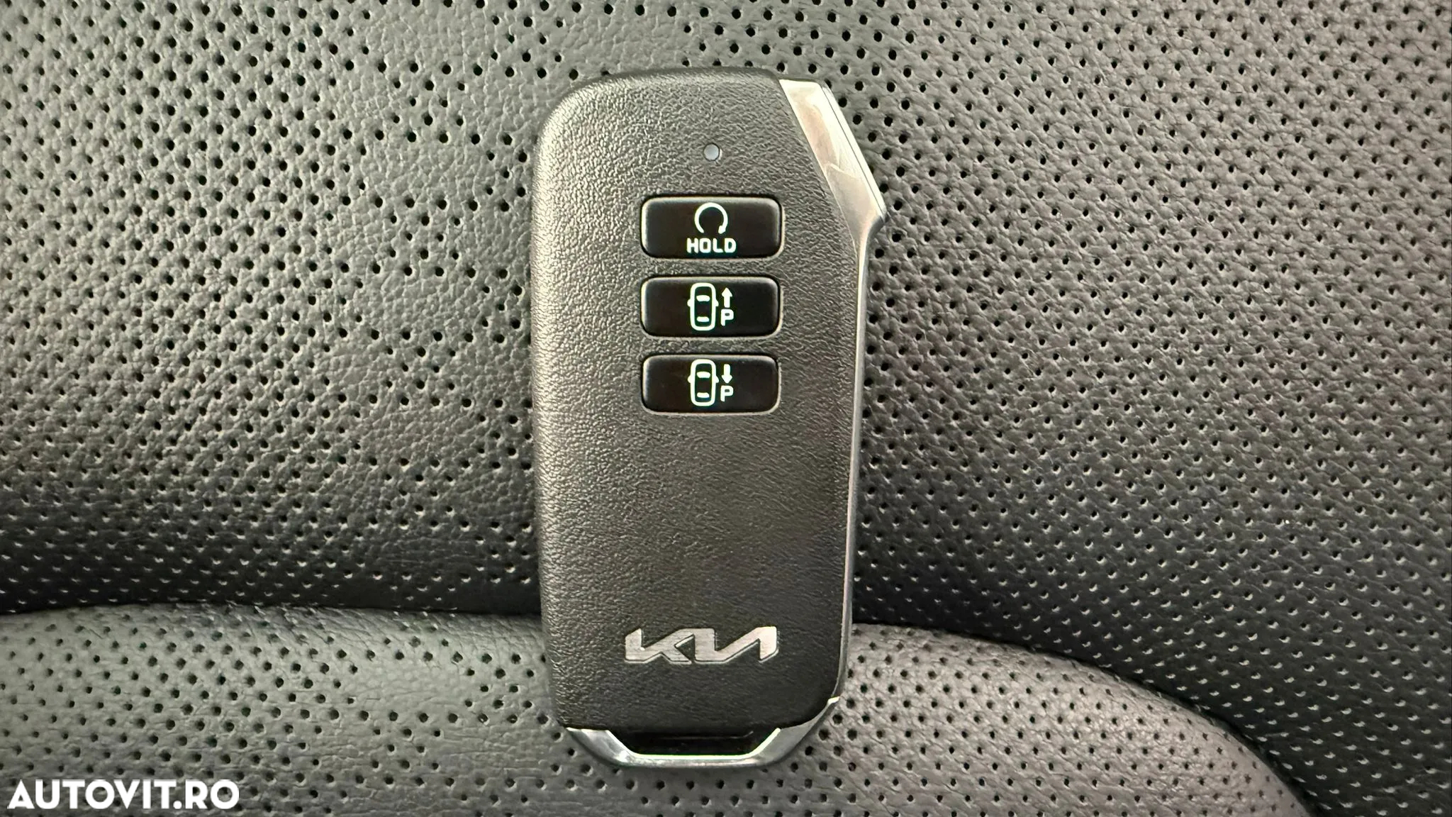 Kia Sportage 1.6 T-GDI HEV 6AT 4x4 Business Line - 30