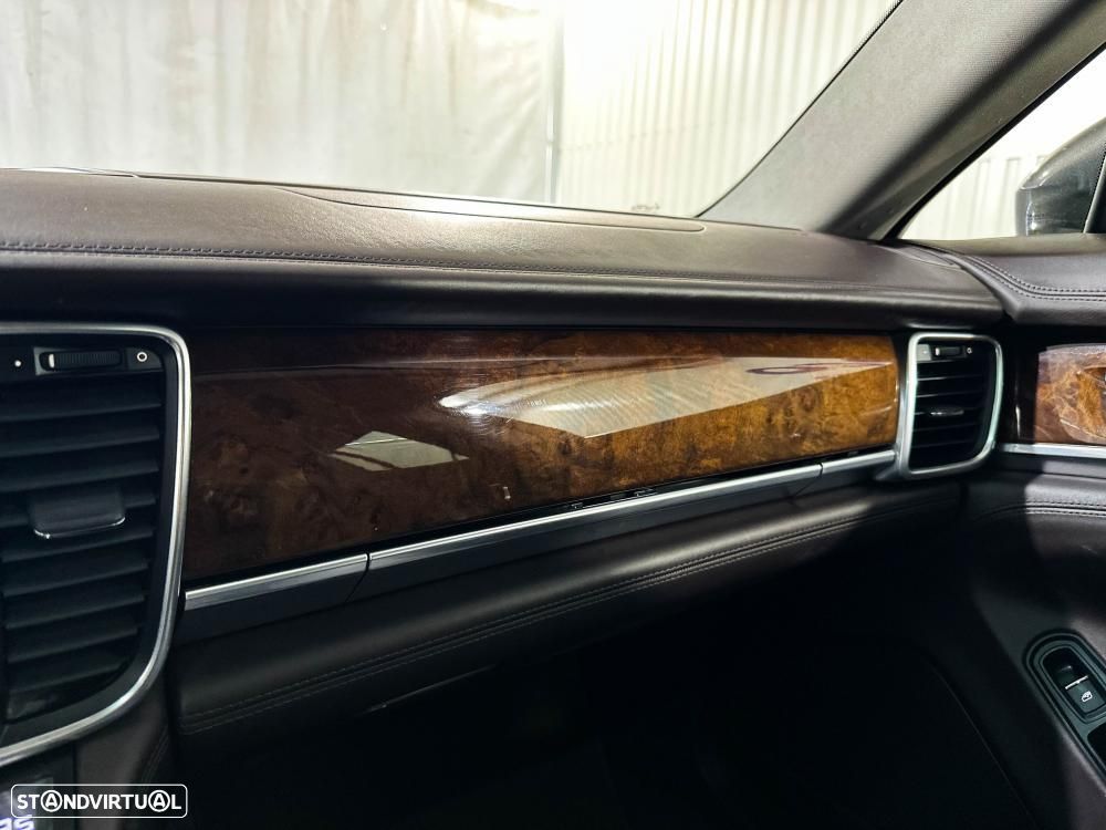 Porsche Panamera S E-Hybrid - 28