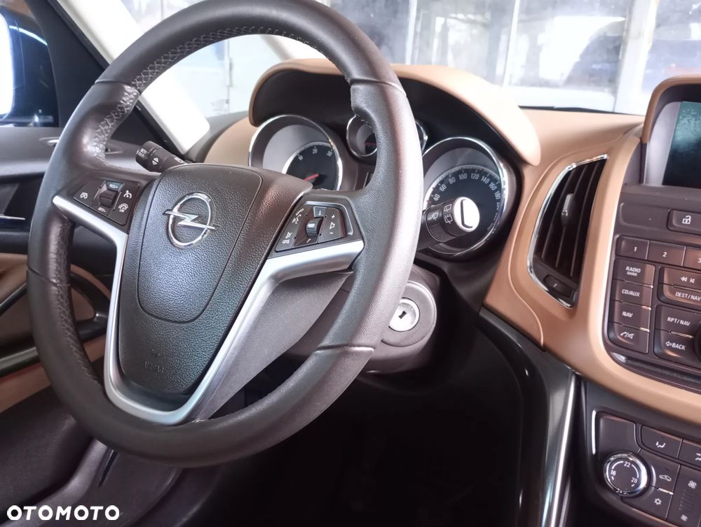 Opel Zafira 2.0 CDTI Cosmo - 24