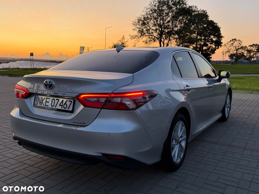 Toyota Camry 2.5 Hybrid Prestige CVT - 3