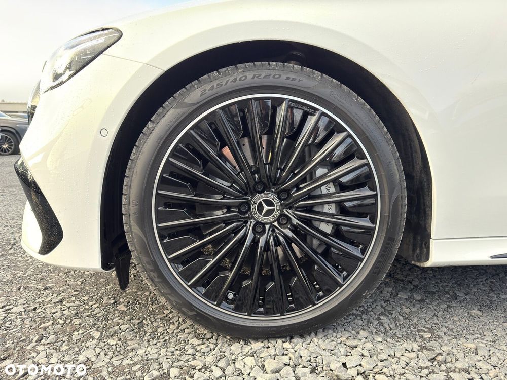 Mercedes-Benz Klasa E - 9