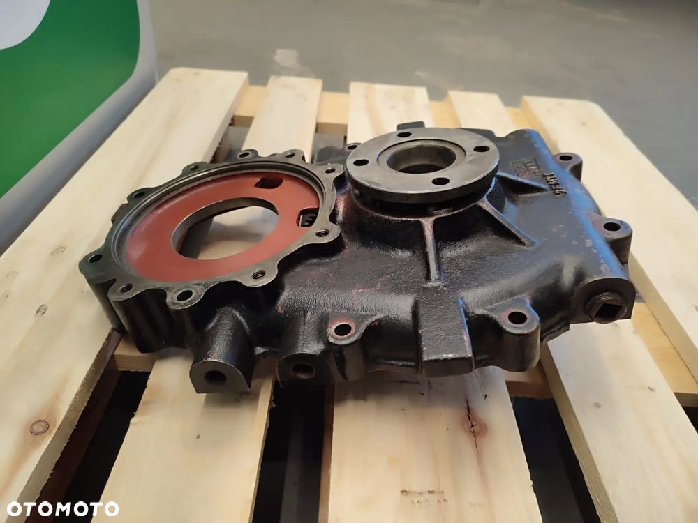 Obudowa przekładni 4232343M1 Massey Ferguson 8937 - 3