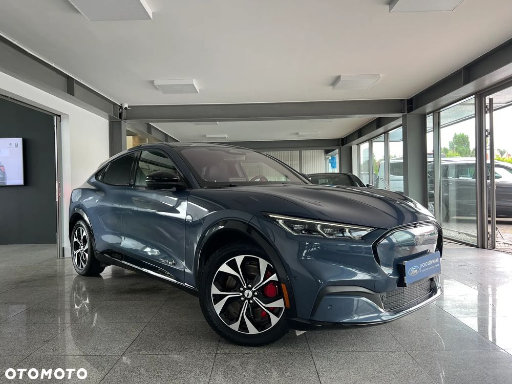 Ford Mustang Mach-E - 2