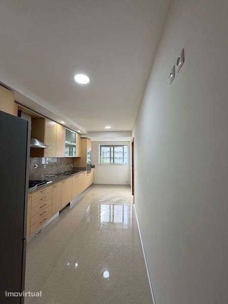 Apartamento T3 remodelado - Grande imagem: 4/12