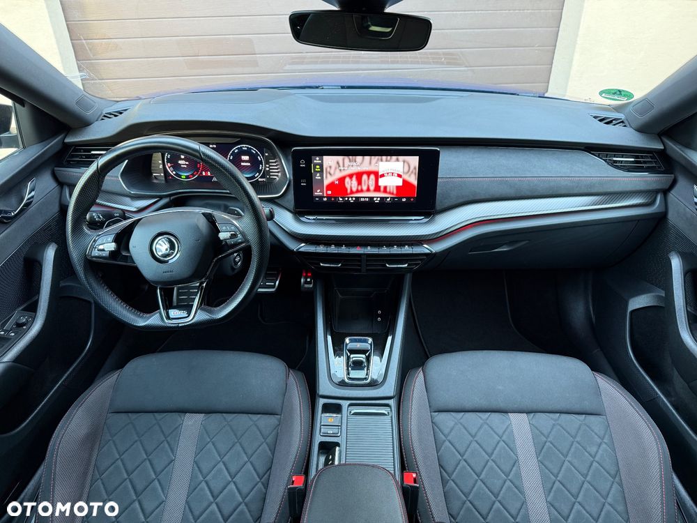 Skoda Octavia 2.0 TDI DSG RS - 22