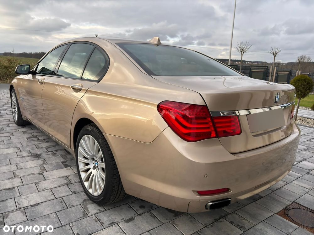 BMW Seria 7 740d xDrive - 5