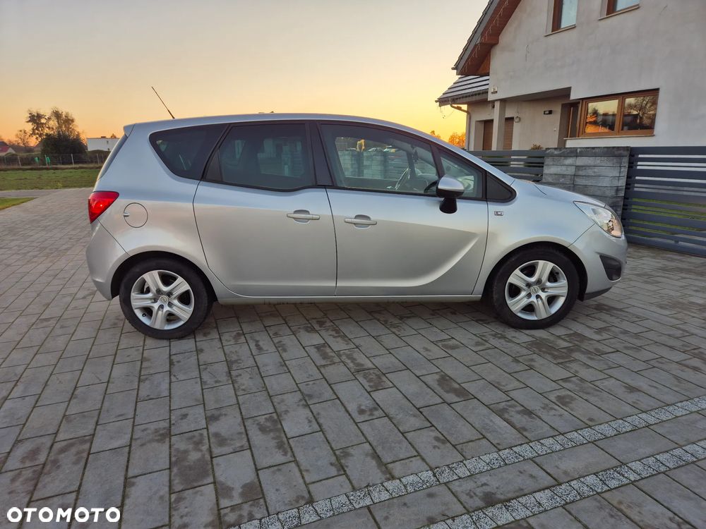 Opel Meriva - 17