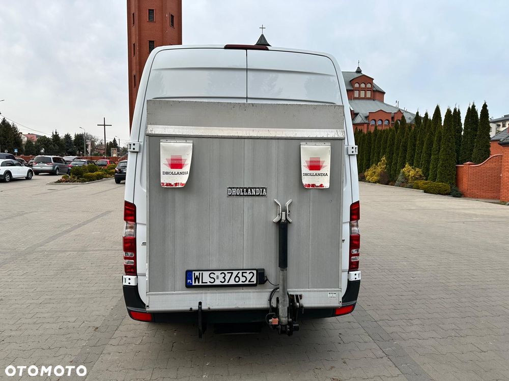 Mercedes-Benz SPRINTER - 11