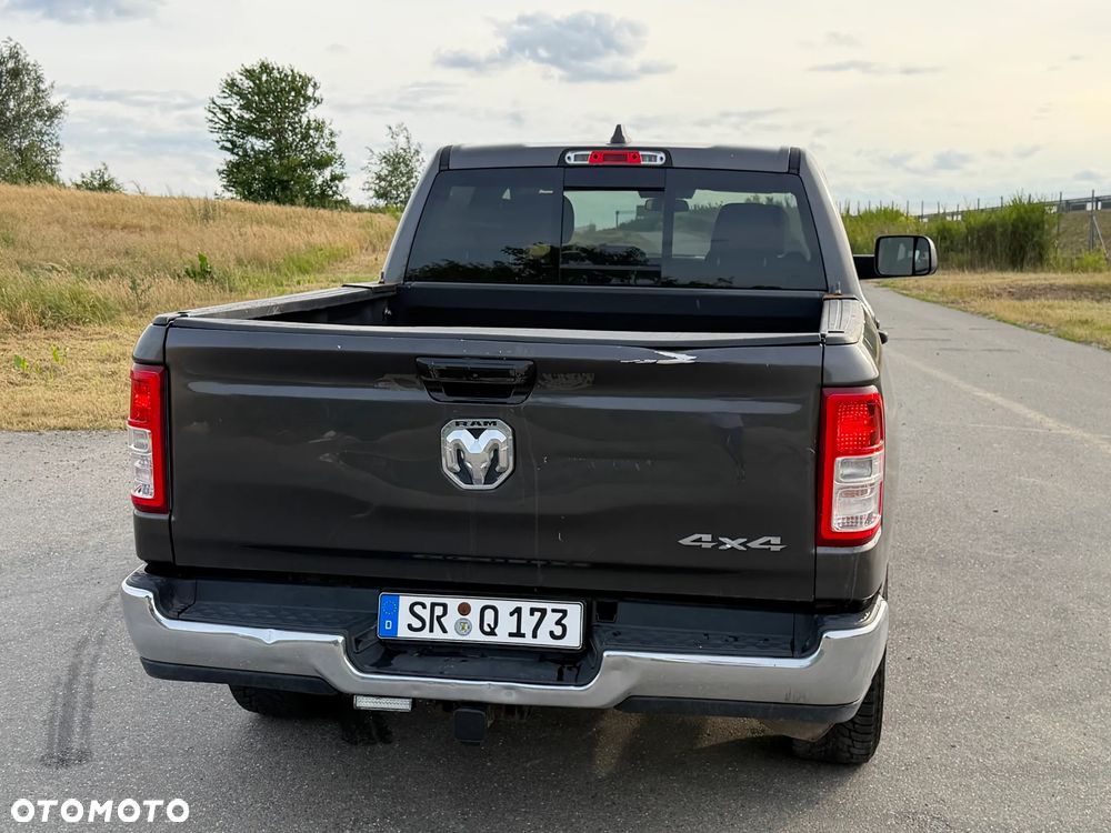 Dodge RAM 5.7 4x4 - 18