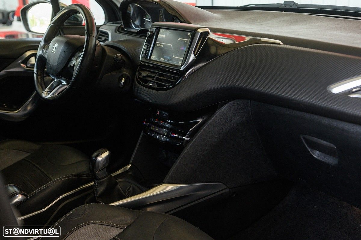 Peugeot 2008 1.6 e-HDi Allure - 19