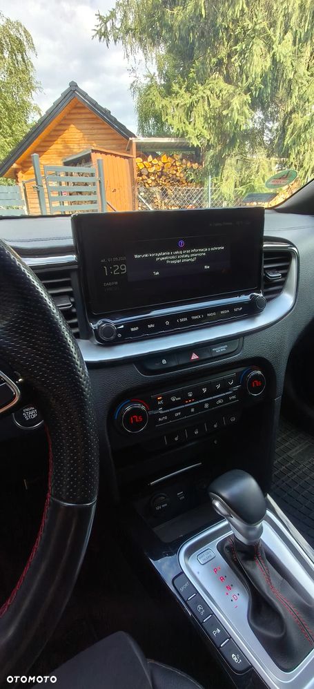 Kia Ceed - 12