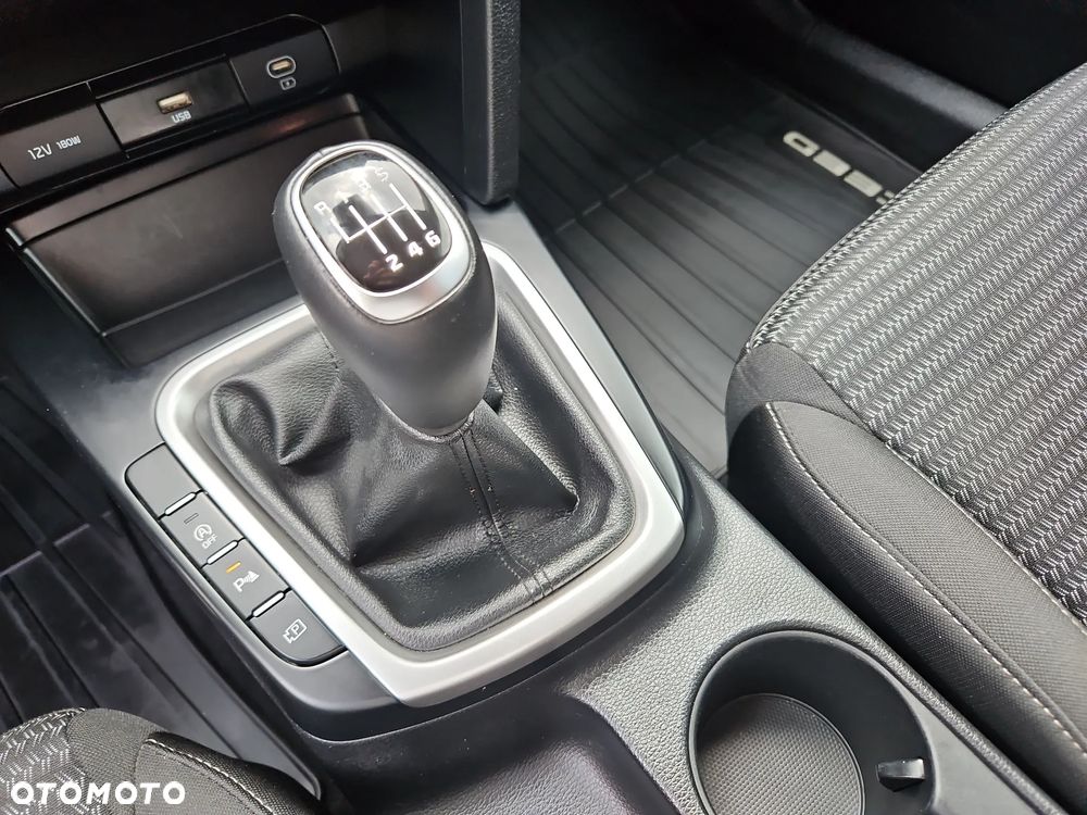 Kia Ceed 1.5 T-GDI M - 15