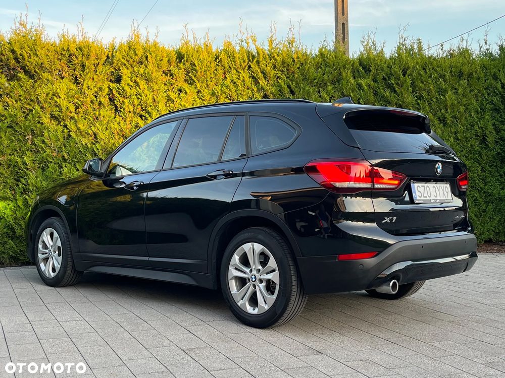 BMW X1 xDrive25e Business Edition - 11